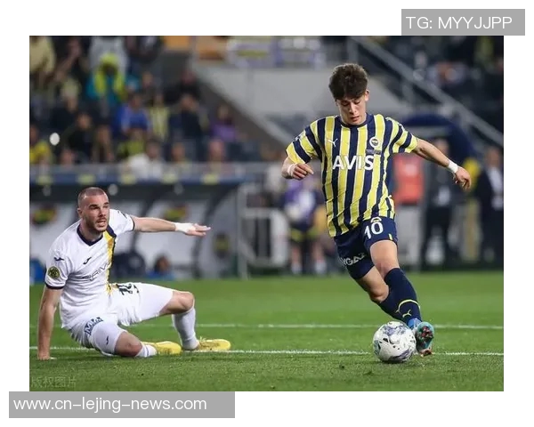 友谊赛精彩回顾：里昂大胜AC米兰战术分析与精彩瞬间揭秘